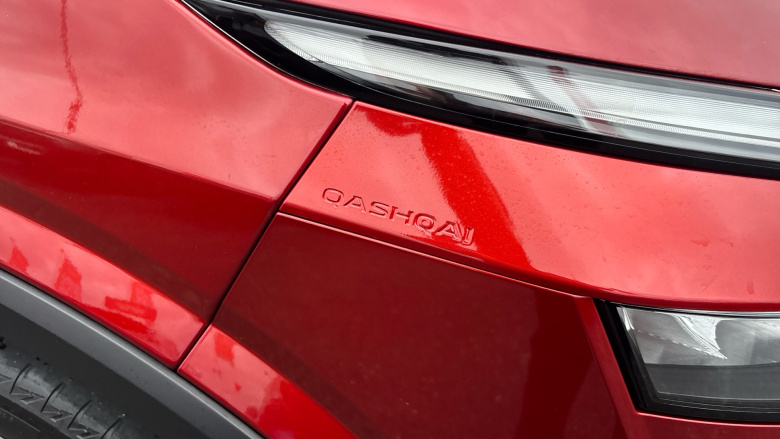 Nissan Qashqai 1.3 DiG-T MH N-Connecta 5dr Petrol Hatchback